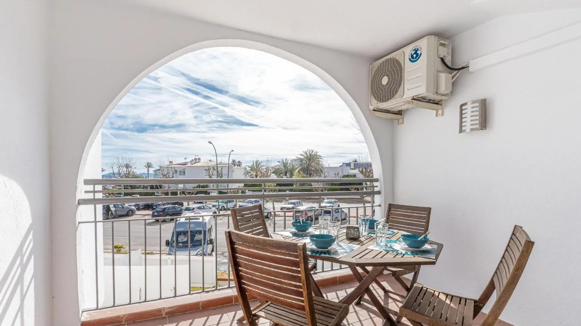 エンプリアブラバAgradable Y Moderno Duplex A 50 M De La Playa - Hisp-288-60アパートメント 0*, エンプリアブラバ